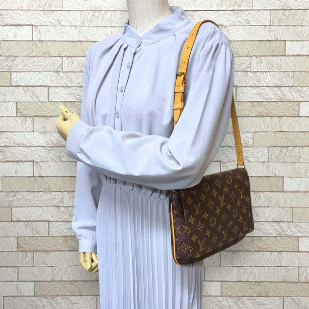 LOUIS VUITTON Brown Monogram Canvas Shoulder Bag - Picture 2 of 11